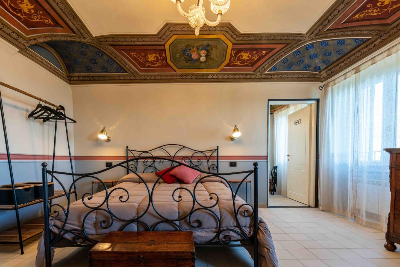 B&B Palazzo Del Duca 체르보 외부 사진